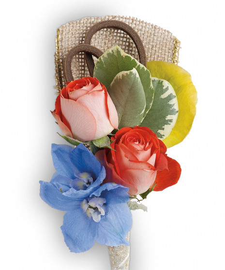 Barefoot Blooms Boutonniere
