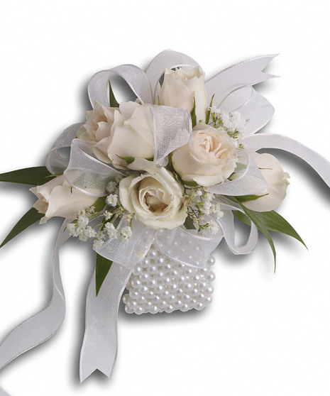 White Whisper Wristlet